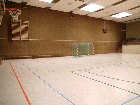 Foto vom Ort 'Alpen Sekundarschule, Turnhalle'