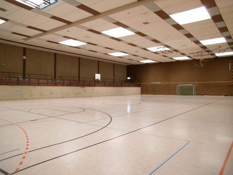 Foto vom Ort 'Alpen Sekundarschule, Turnhalle'